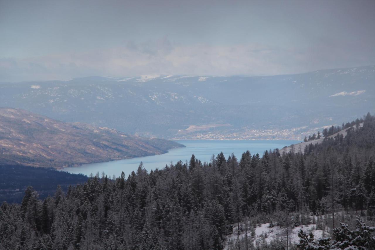 Wild Nature B&B Kelowna Exterior foto